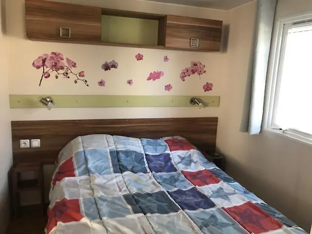 Kerlann 4 Etoiles Mobil Home 2Chs 1Sdb Pont Aven Finistere 0*, Pont-Aven